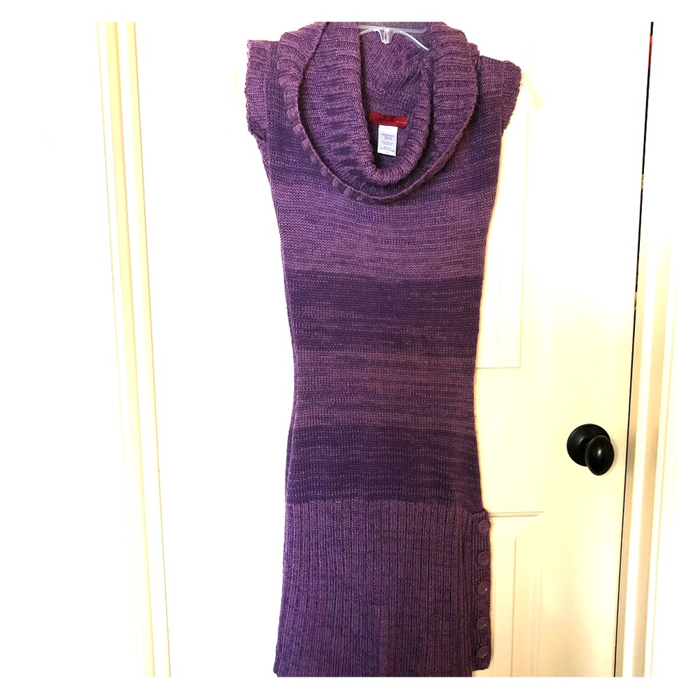 Womens Sleeveless Cowl neck sweater dress.